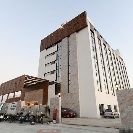 Отель Harsha The Fern Shivamogga Экстерьер фото